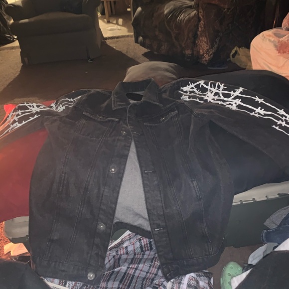 Jacket - Picture 1 of 2